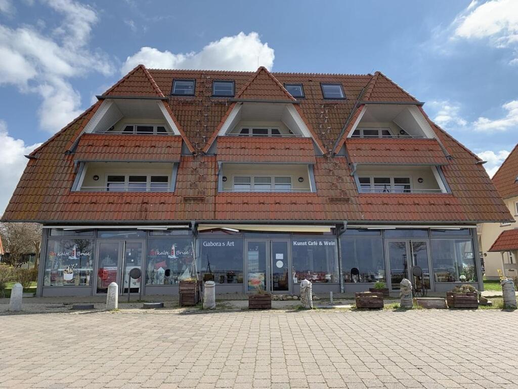 Ferienwohnung Hafenblick Wiek auf Rügen Exterior foto